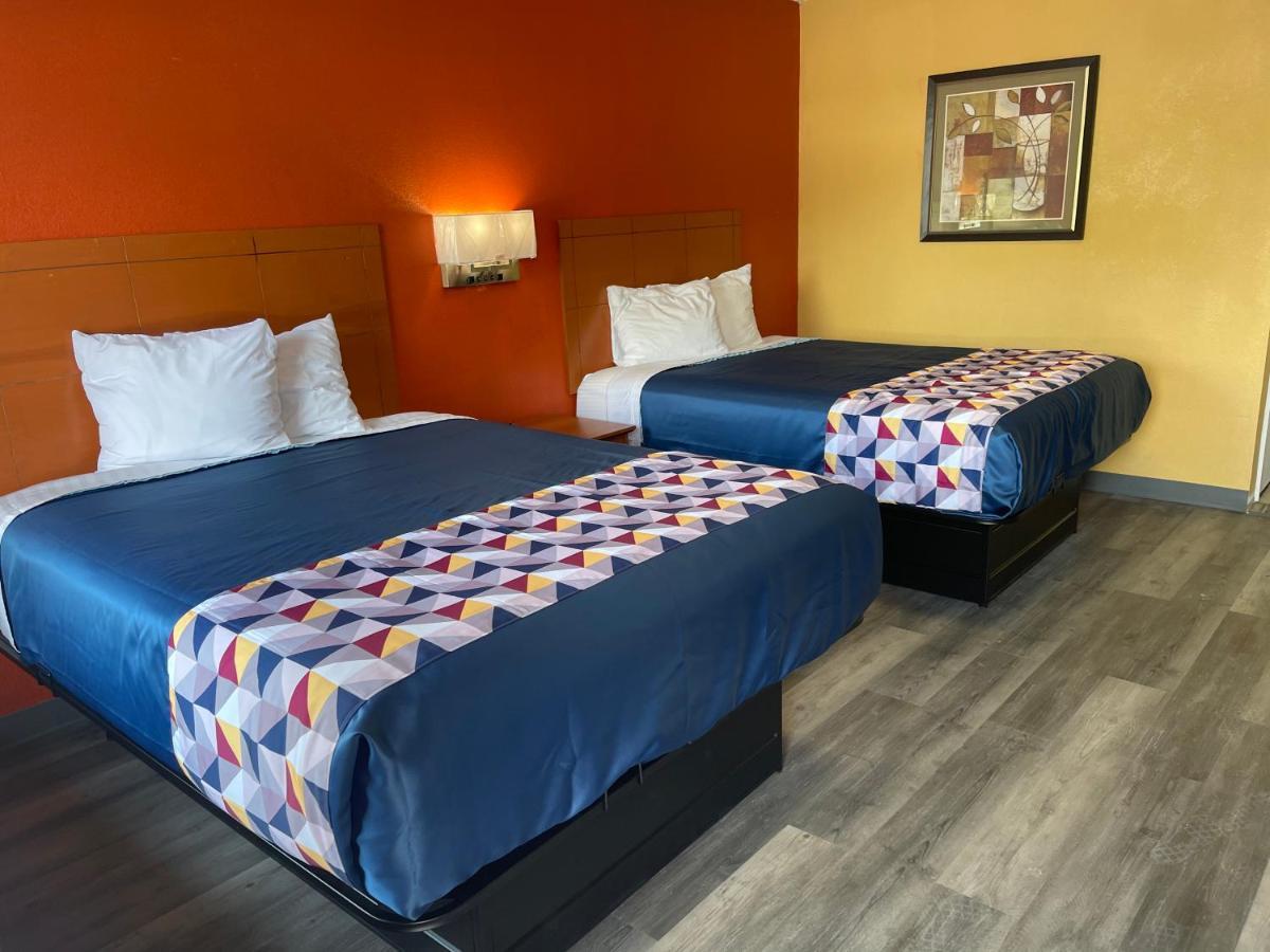 Economy Inn Hot Springs Bagian luar foto